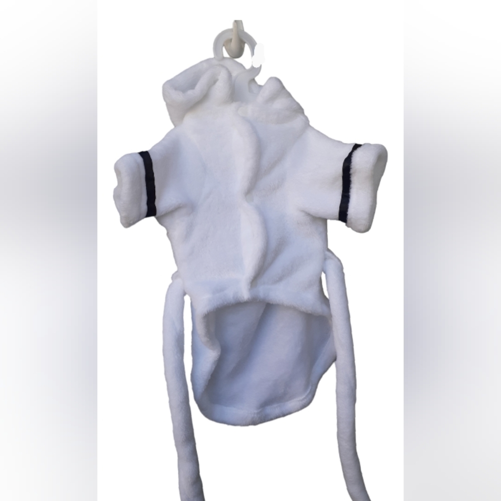 Pet Robe white soft plush with black trim sz Lg ,for A small dog cat new - Picture 2 of 8